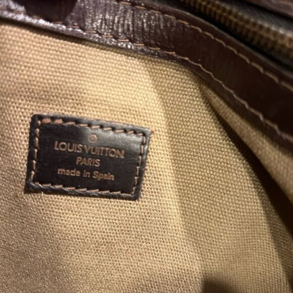 Louis Vuitton Omaha Bag - Picture 4 of 8